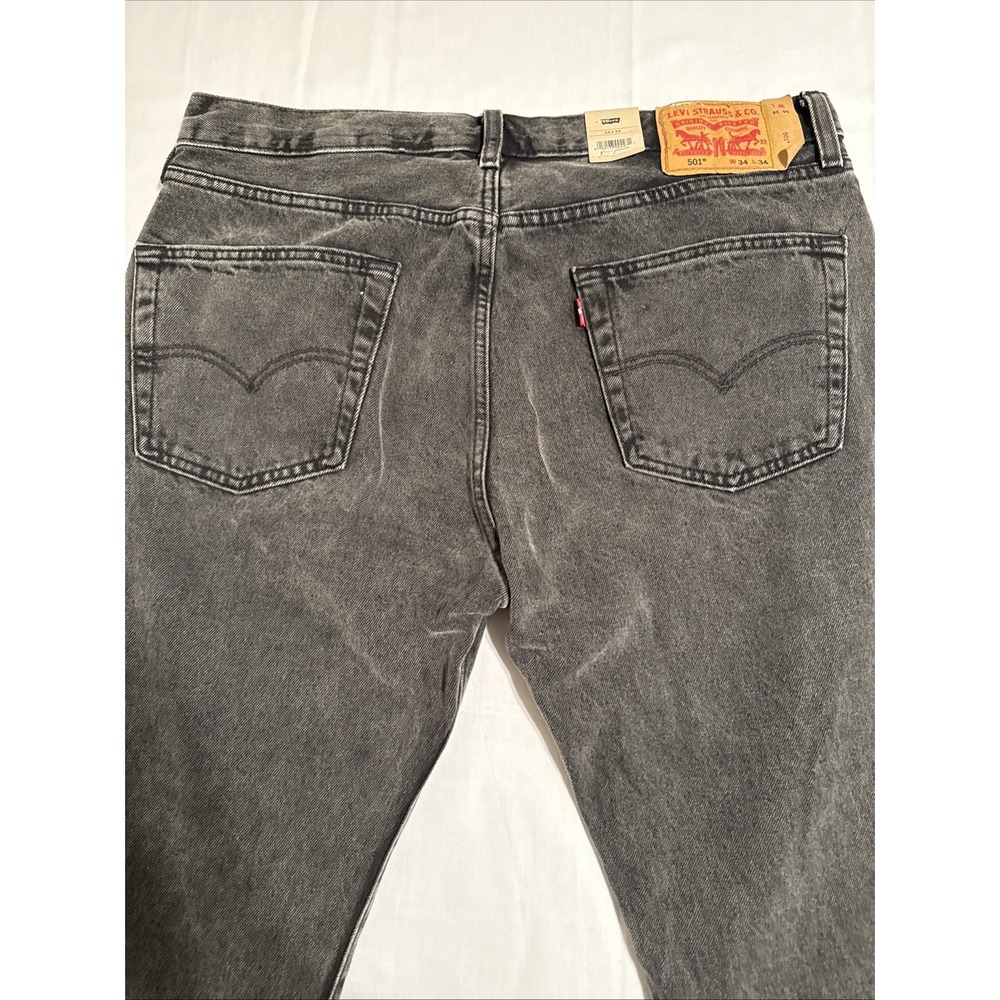 Levi's 501 Jeans Men 34x34 Blue Original Straight Button Fly American Denim NWT